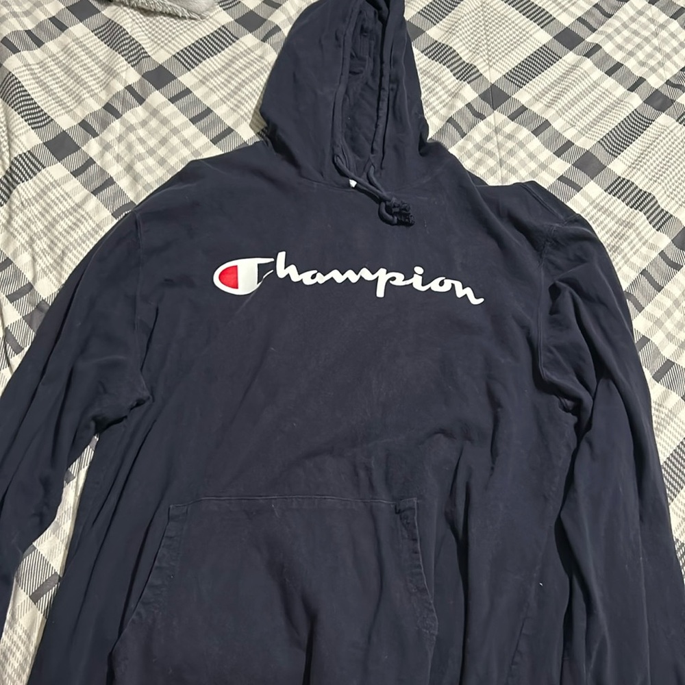 Men’s large navy blue champion hoodie